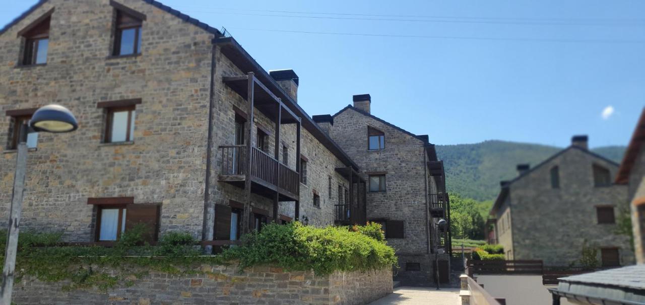 Fabuloso Apartamento Con Vistas A La Montana El Abedul Luga 23 Castiello De Jaca Dış mekan fotoğraf
