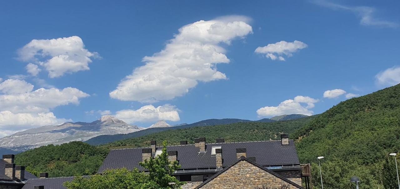 Fabuloso Apartamento Con Vistas A La Montana El Abedul Luga 23 Castiello De Jaca Dış mekan fotoğraf